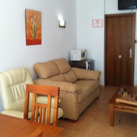 Hotel Donde Caparros كاربونيذاس المظهر الخارجي الصورة