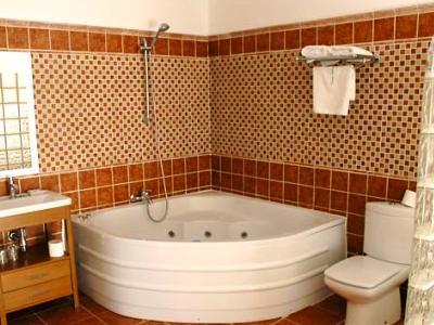 Hotel Donde Caparros كاربونيذاس المظهر الخارجي الصورة