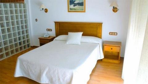 Hotel Donde Caparros كاربونيذاس المظهر الخارجي الصورة